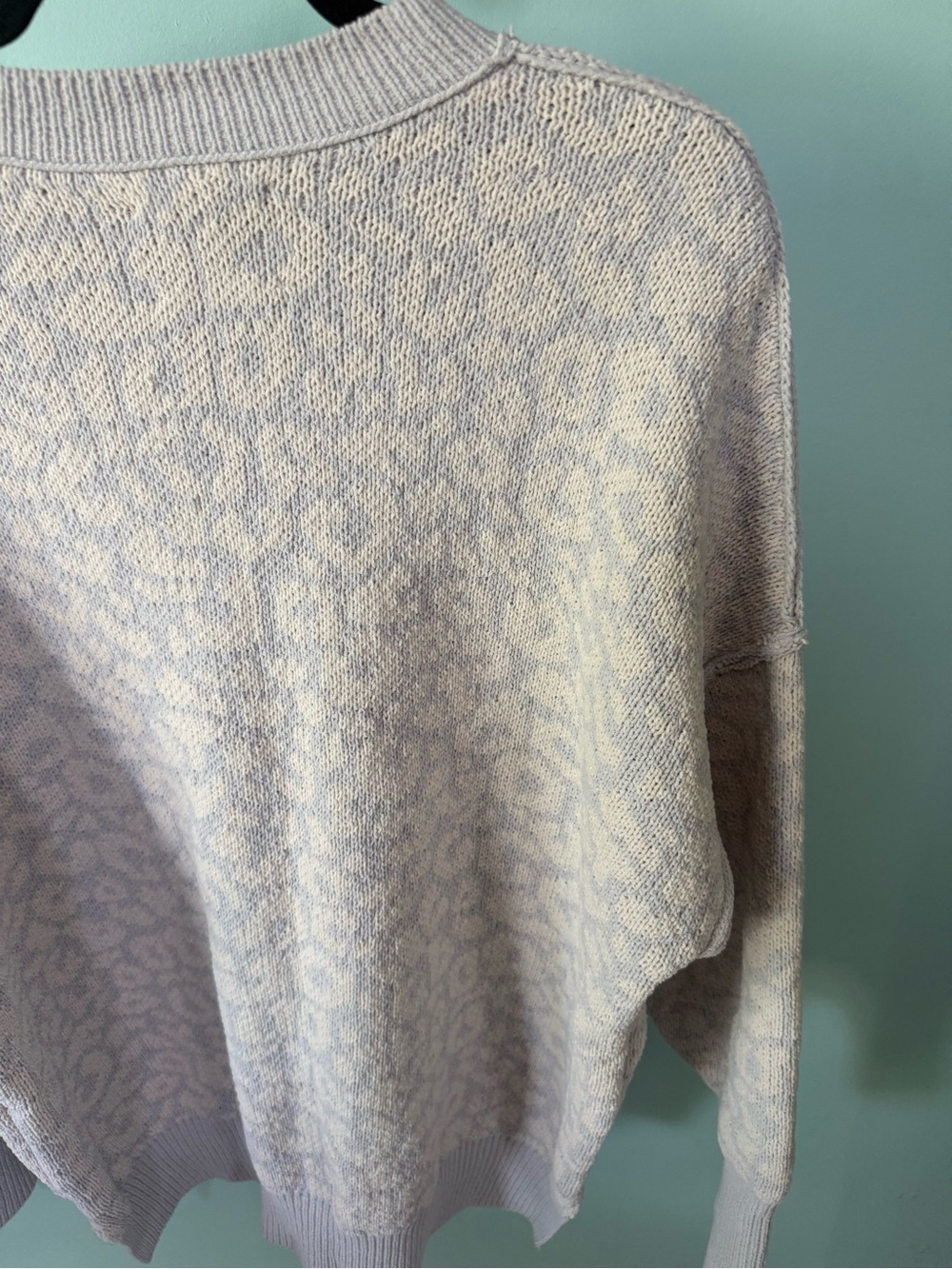 Abercrombie & Fitch Soft A&F Collection Cozy Crewneck Sweater Size Medium - Picture 9 of 10
